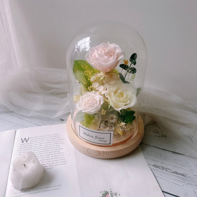 Glass cover with preserved flowers, customized engraving, customized gift - ช่อดอกไม้แห้ง - พืช/ดอกไม้ 