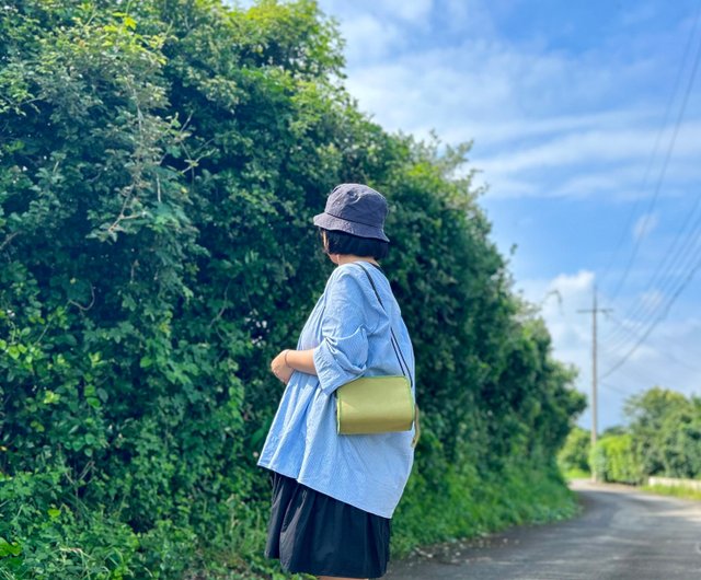 キャンバス オリーブグリーン スクエア ミニバッグ - ショップ BAKS