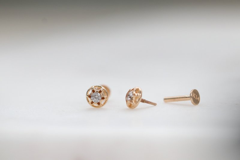 14K 圓星星鎖珠耳環 (單個) (前鎖,平底 圓餅)耳骨耳窩不退色 - 耳環/耳夾/耳骨夾 - 貴金屬 金色