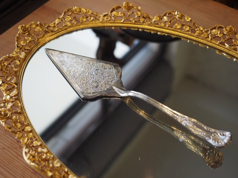 Early English silver cake knife / knife pie - Cutlery & Flatware - Other Metals Silver