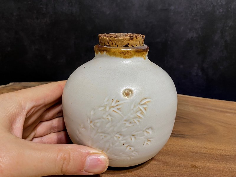 Tea Jar - 花瓶/花器 - 陶 
