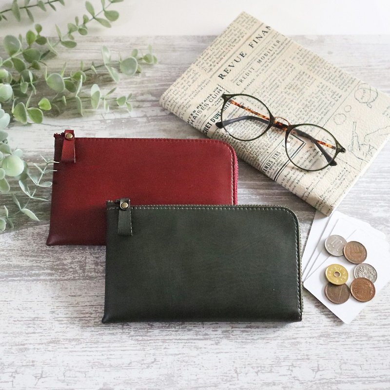 Thin long wallet that perfectly stores bills without folding them, also holds a passbook, holds 6 cards, and makes it easy to see coins.Made of vegan leather and artificial leather. - Wallets - Other Materials Green
