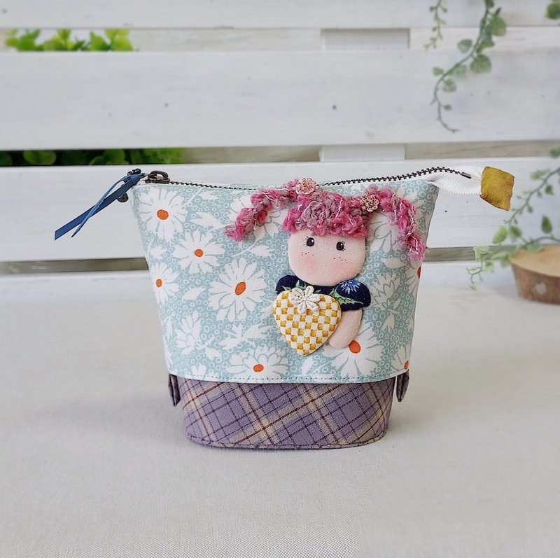 Qiaowa retractable pencil case | small bag - Pencil Cases - Cotton & Hemp Multicolor