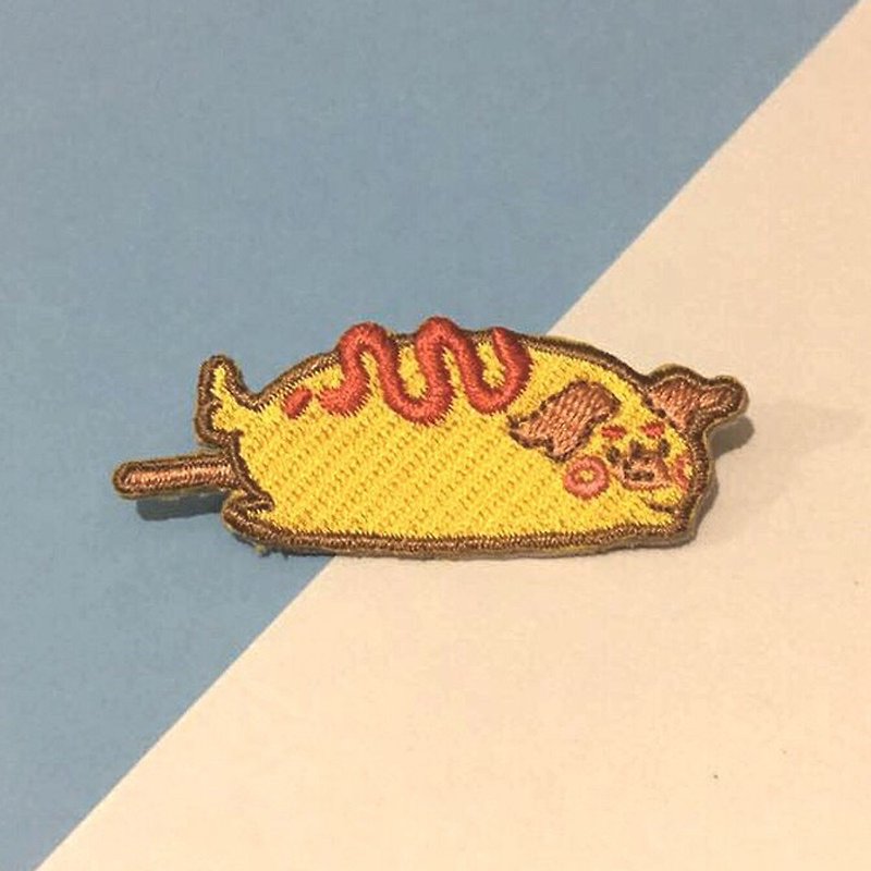 Dog clip star / original embroidery pin / hot dog dachshund - เข็มกลัด - งานปัก 