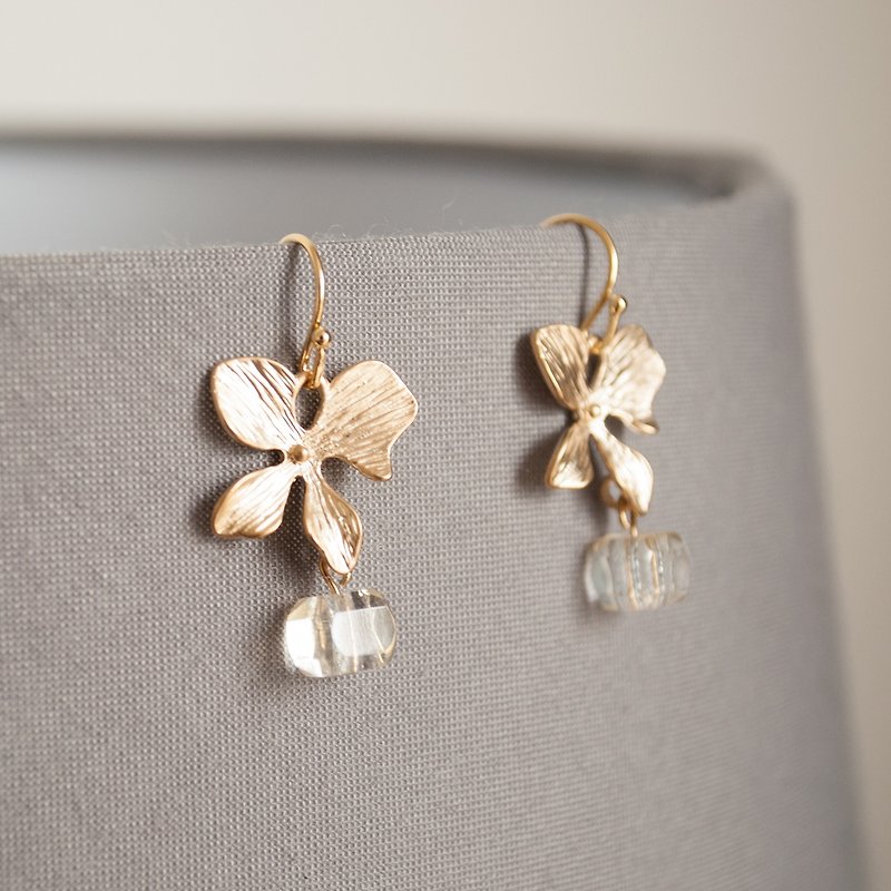 TeaTime / Cheats and Jin Lan earrings ear hook / original handmade imported materials earrings earrings - Earrings & Clip-ons - Other Materials Gold