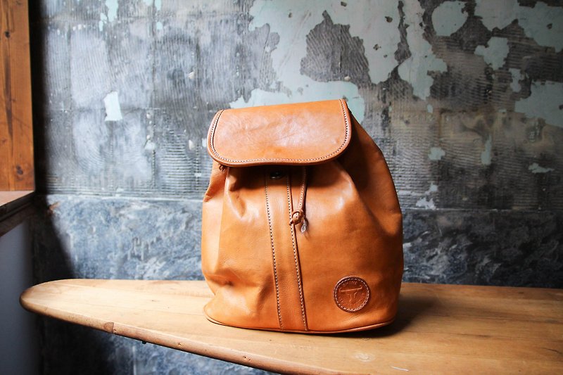 袅袅 department store -Vintage brown magnetic buckle back pack retro - Backpacks - Genuine Leather 