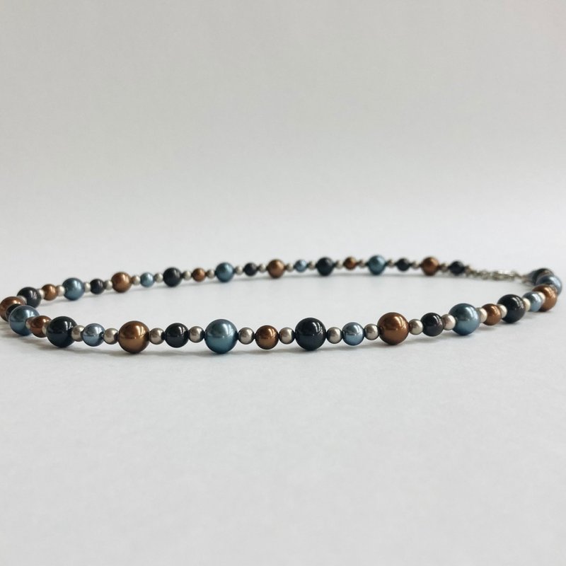 ガラスパールマルチカラーミディアムネックレス/8mm約50cm/ブルーxブラックmix/made in japan - 項鍊 - 玻璃 藍色