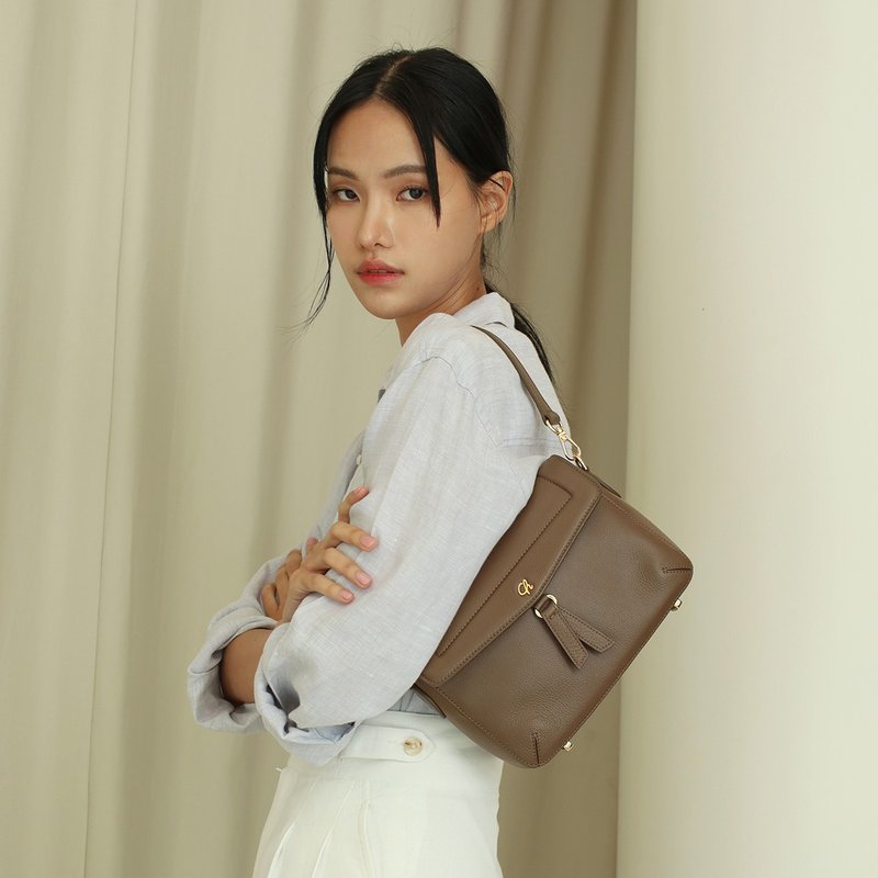 Ruby (Cedar) : Leather bag, Cross-body bag, Brown, Handbag - กระเป๋าถือ - หนังแท้ สีนำ้ตาล