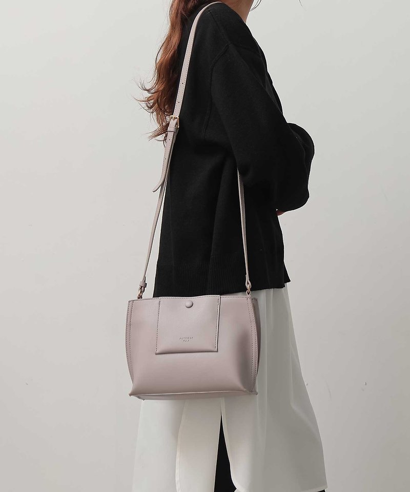 ALTROSE from Japan Enel Shoulder bag (Grey) - กระเป๋าถือ - หนังเทียม สีเทา