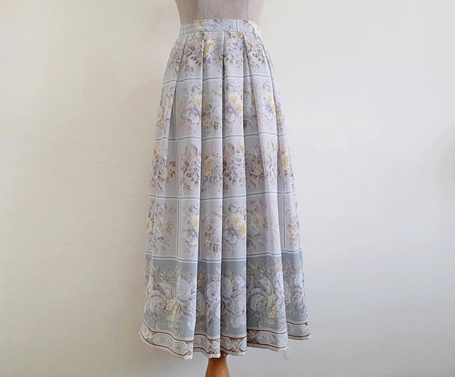 JAEGER Vintage Gray Floral Pleated Midi Skirt Shop PaiissaraEveryday Skirts Pinkoi