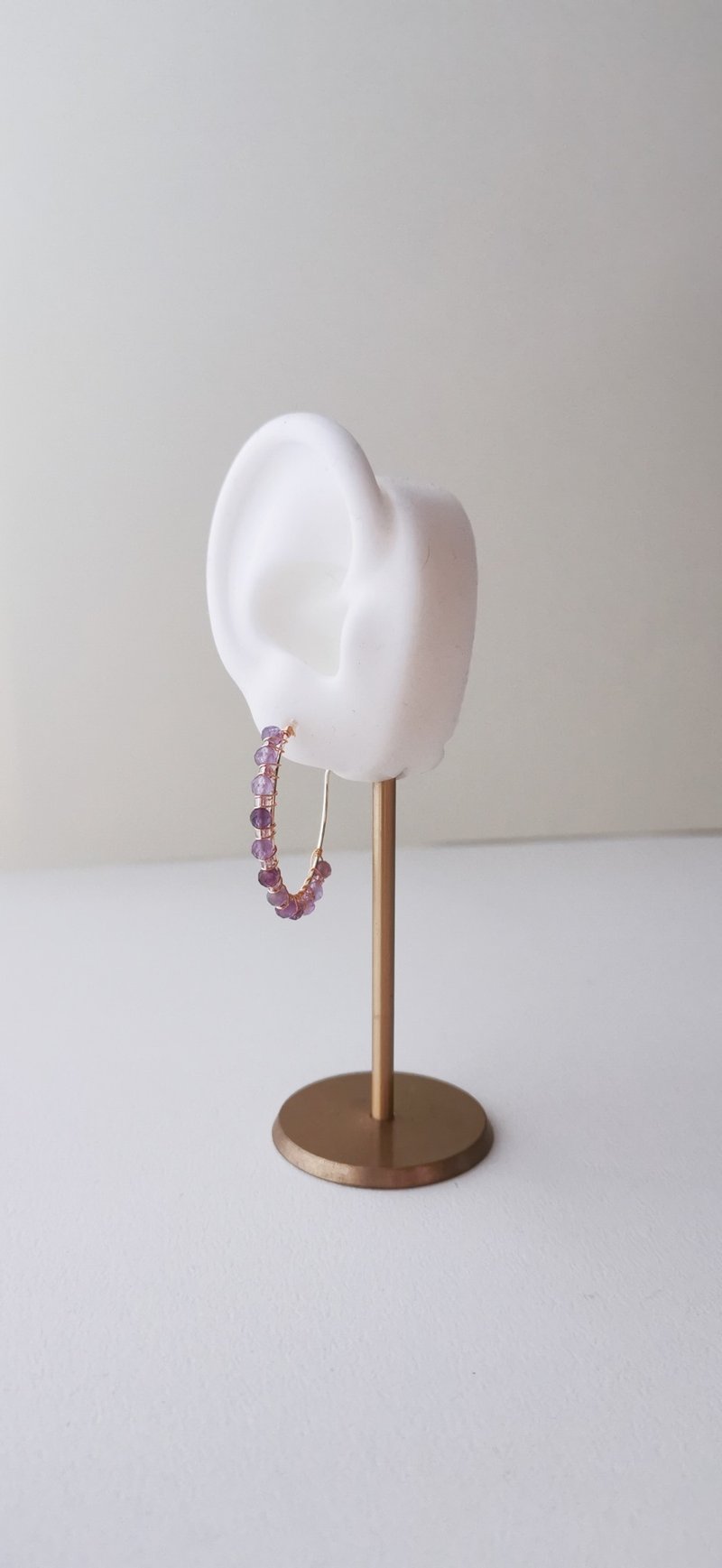 【Veverka】暮色花環 - 紫水晶 耳環 飾品 天然石 天然礦石 c圈 - 耳環/耳夾/耳骨夾 - 半寶石 紫色
