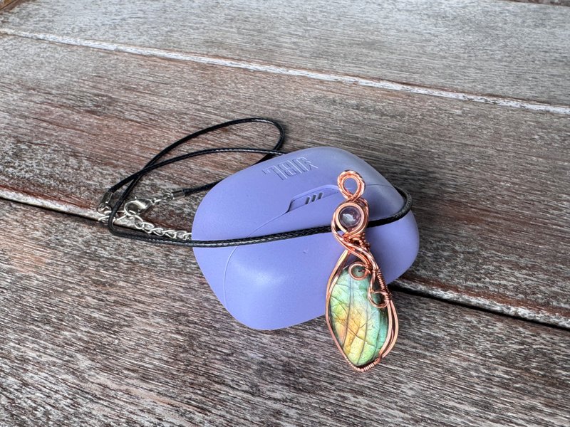 260207 wire wrapping 堇青石 拉長石 銅線 繞線 吊墮 - 項鍊 - 銅/黃銅 綠色