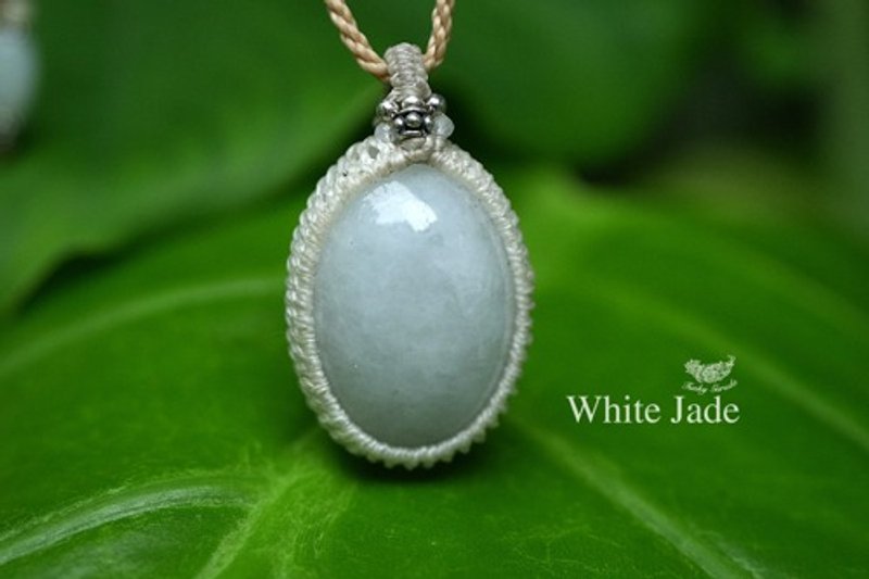 Large Snow White Lavender Jade Macrame Necklace 1683 - สร้อยคอ - เครื่องเพชรพลอย 