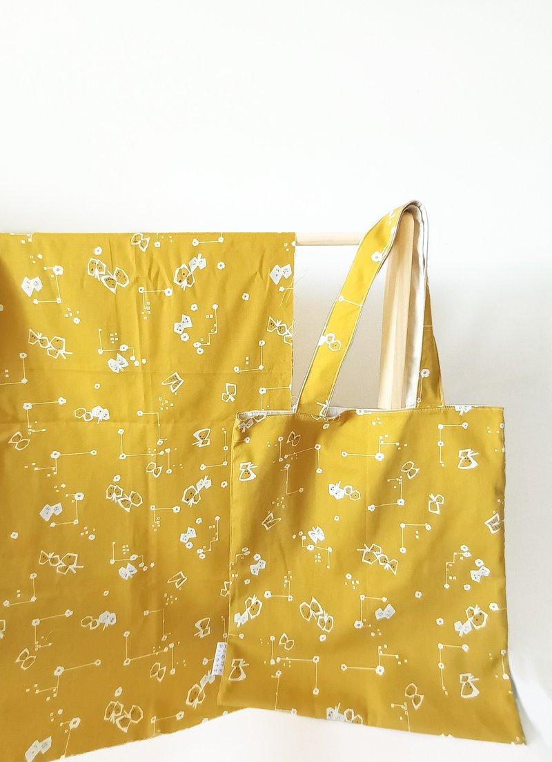 Tote bag_大/城市與蝴蝶 - 束口袋/束口背包/水桶包 - 棉．麻 紅色