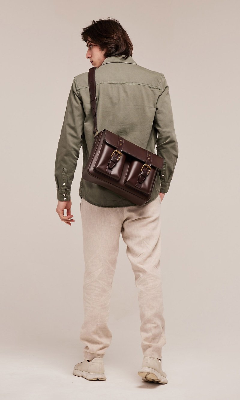 NOAH medium brown soft leather modern cross-body briefcase - กระเป๋าแมสเซนเจอร์ - หนังแท้ สีนำ้ตาล