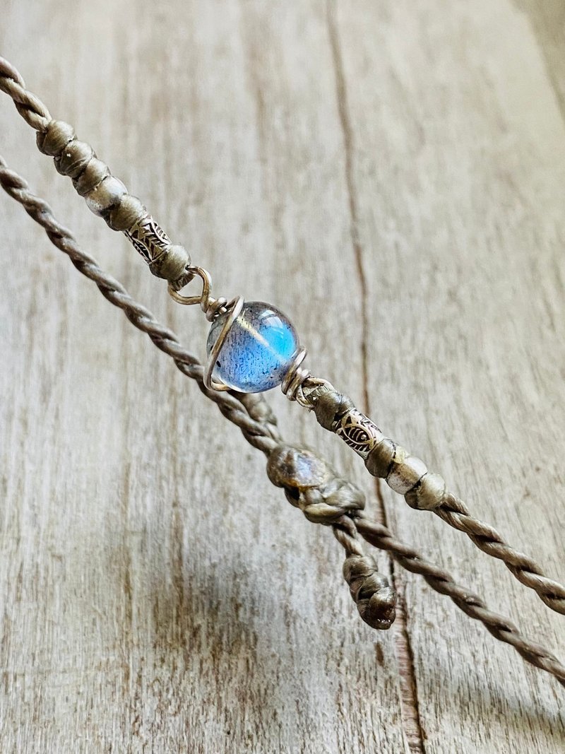 Hand-twisted series gray moonlight blue sterling silver wire-wound braided bracelet and anklet - สร้อยข้อมือ - เงินแท้ หลากหลายสี