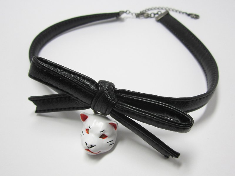 Shiba Inu RIBBON CHORKER Resin White x Black - Necklaces - Plastic White