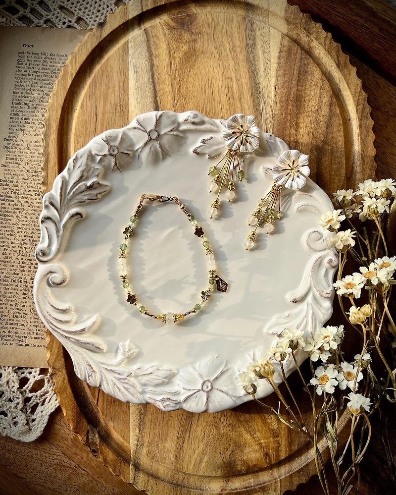 -Flower Collection French White Plum/Bracelet/Earrings -Natural Crystal Bracelet/ Bronze Bracelet - สร้อยข้อมือ - เครื่องประดับพลอย หลากหลายสี