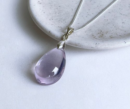 Carved Jadeite and Jadeite Bead Necklace; and Jadeite and