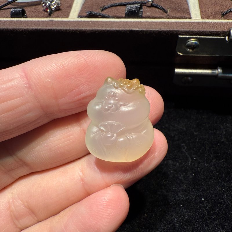 天然瑪瑙 貓咪雕件 Q版療癒小貓 迷你擺件 隨身收藏 24mm - 其他 - 玉石 