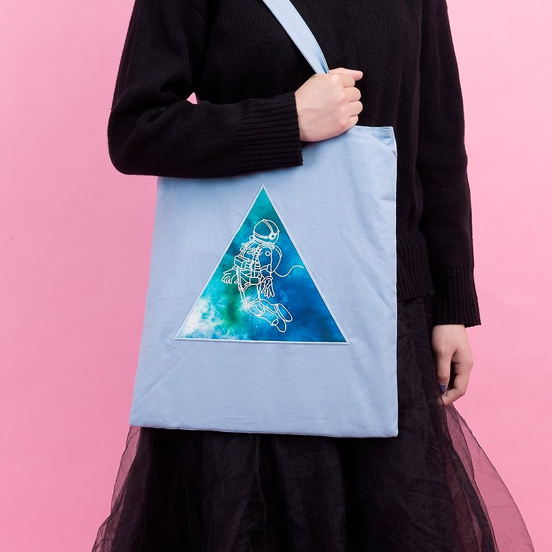 KIITOS I WANT TO universe theme cotton original embroidery print shoulder bag - astronaut models - Messenger Bags & Sling Bags - Cotton & Hemp Multicolor
