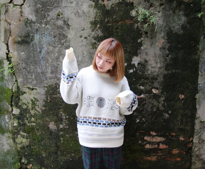 Back to Green:: 古典的維多莉雅  vintage sweater （ST-01） - 男毛衣/針織衫 - 棉．麻 白色