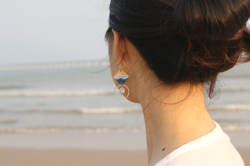 藍色海洋陶瓷耳環耳夾純銀 - 耳環/耳夾 - 陶 藍色