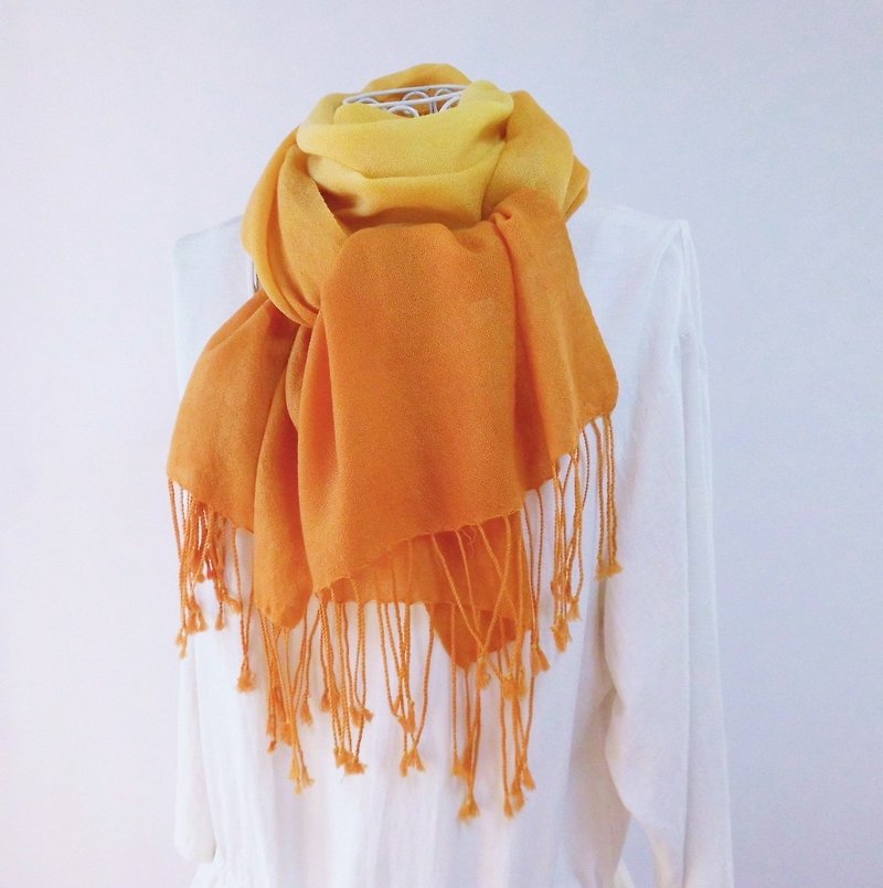 Plant dyeing, tulip color for spring, wool, thin, large-format long stole - Knit Scarves & Wraps - Wool Orange