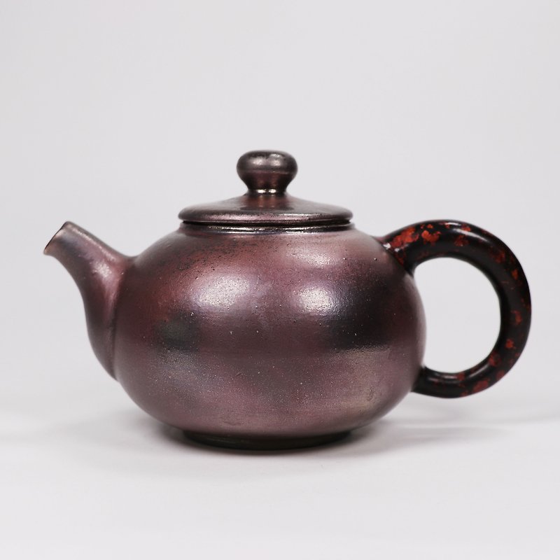 Ming bud kiln l firewood purple gold gold foil back hand pot - Teapots & Teacups - Pottery Purple