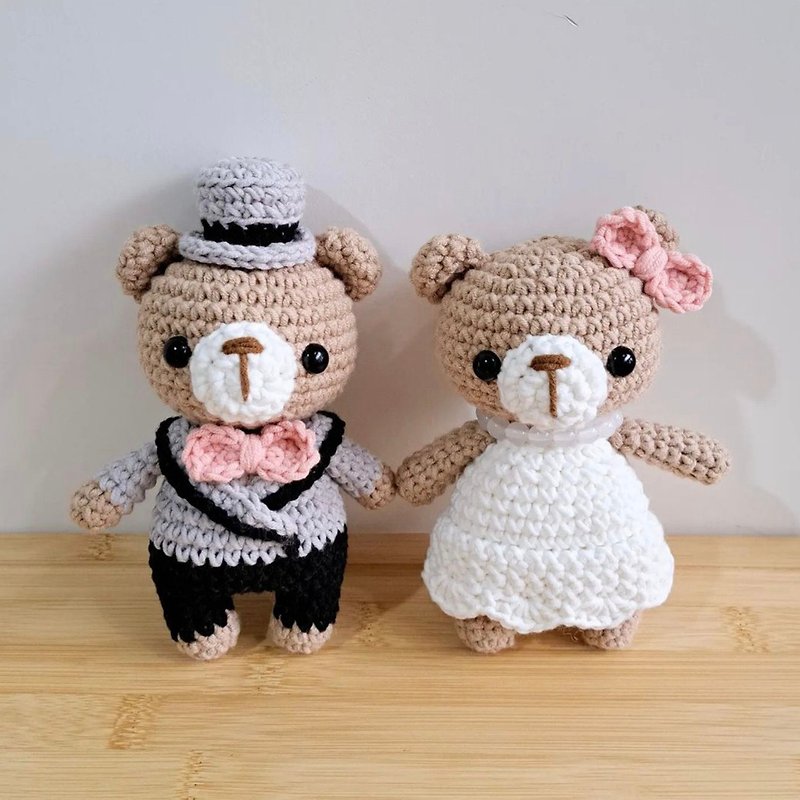 Western-style wedding teddy bear pair hand-crocheted - Stuffed Dolls & Figurines - Cotton & Hemp Multicolor