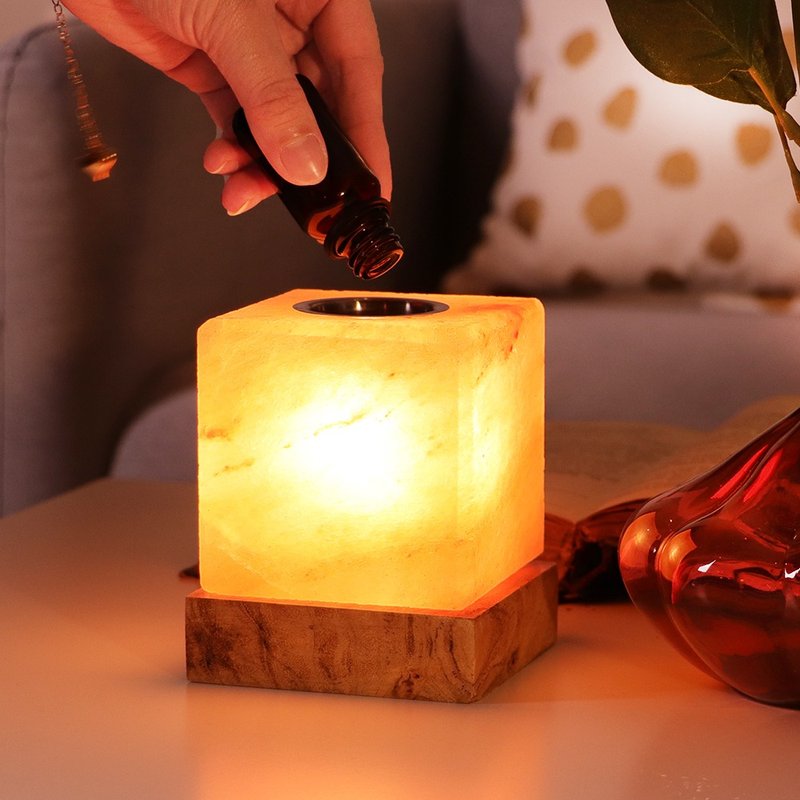 Graduation l teacher gift small essential oil lamp/small rose square salt lamp/healing inner energy - โคมไฟ - วัสดุอื่นๆ สีเหลือง