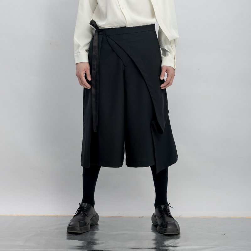 INF 綁帶不對稱短寬褲 - 男長褲/休閒褲 - 聚酯纖維 黑色