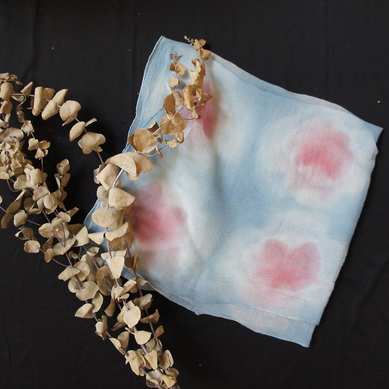 Plant dyed silk scarf - ผ้าพันคอ - ผ้าไหม สีน้ำเงิน