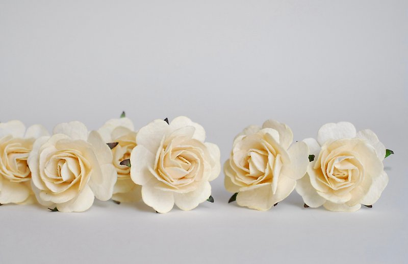 Paper Flower, centerpiece, DIY small 25 pieces rose size 3.5 cm., ivory color - Other - Paper Transparent