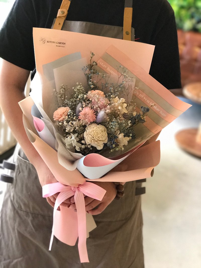 璎珞Manor*G53*Gift bouquet / eternal flower. Dry flower / Graduation bouquet / Valentine's Day / Mother's Day - ช่อดอกไม้แห้ง - พืช/ดอกไม้ 