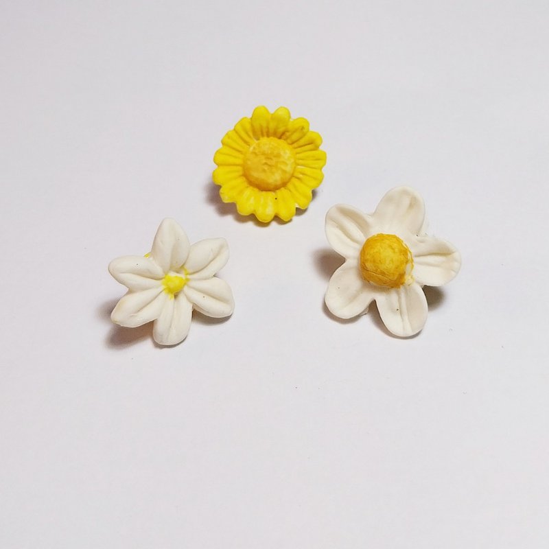 Flower Sunflower Pin Handmade Stationery Attach  Decoration Board - 其他書寫用具 - 黏土 黃色
