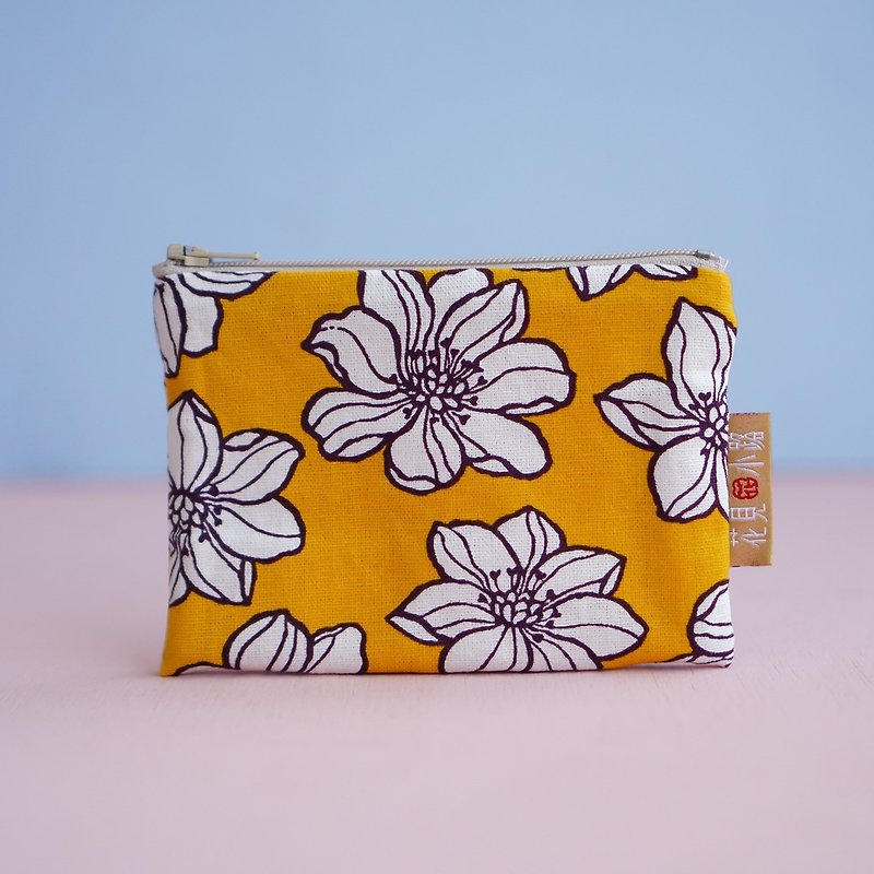 Affordable gift layered coin purse kapok optional flower cloth size fine-tuning custom - กระเป๋าใส่เหรียญ - ผ้าฝ้าย/ผ้าลินิน สีเหลือง
