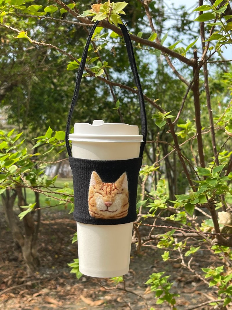 Handmade wool felt-little orange cat drink bag - เย็บปัก/ถักทอ/ใยขนแกะ - ขนแกะ 