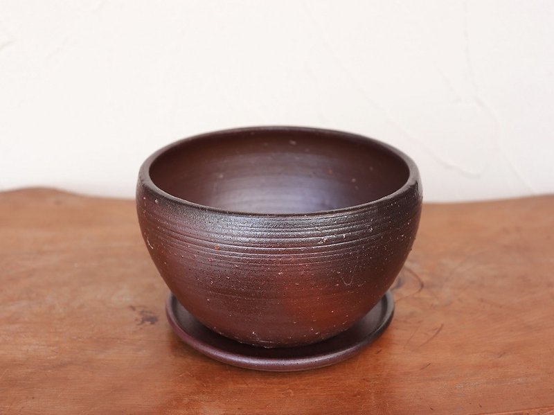 Bizen pottery plant pot 【With saucer】 u-040 - Pottery & Ceramics - Pottery Brown