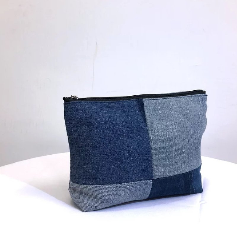 [Preferred Gift for Exchange] Handmade Denim Spliced ​​Cosmetic Bag - Toiletry Bags & Pouches - Cotton & Hemp 