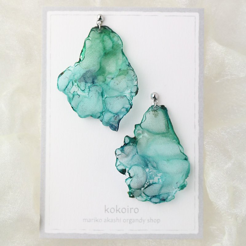 Fragments of green color Large asymmetrical Clip-On with swaying organza