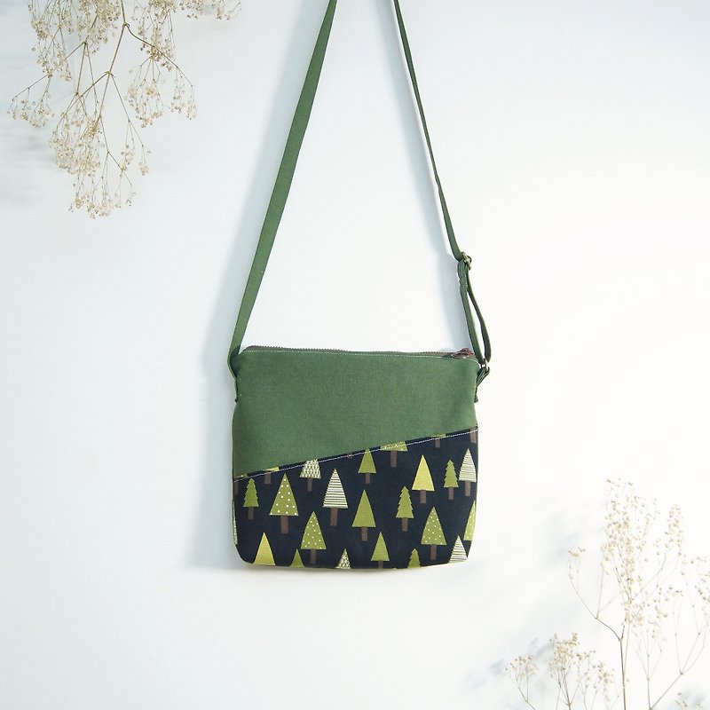 Handmade Forest Shoulder Bag - Black - กระเป๋าแมสเซนเจอร์ - ผ้าฝ้าย/ผ้าลินิน สีเขียว