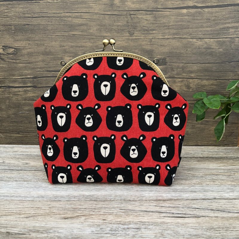 Black bear kiss lock bag/side backpack/がまぐちバッグ - กระเป๋าแมสเซนเจอร์ - ผ้าฝ้าย/ผ้าลินิน สีแดง