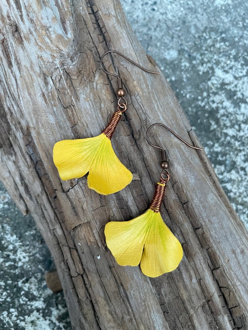 Ginkgo leaf leather earrings [bronze/ Silver] Clip-On/ear hook - Earrings & Clip-ons - Genuine Leather Yellow