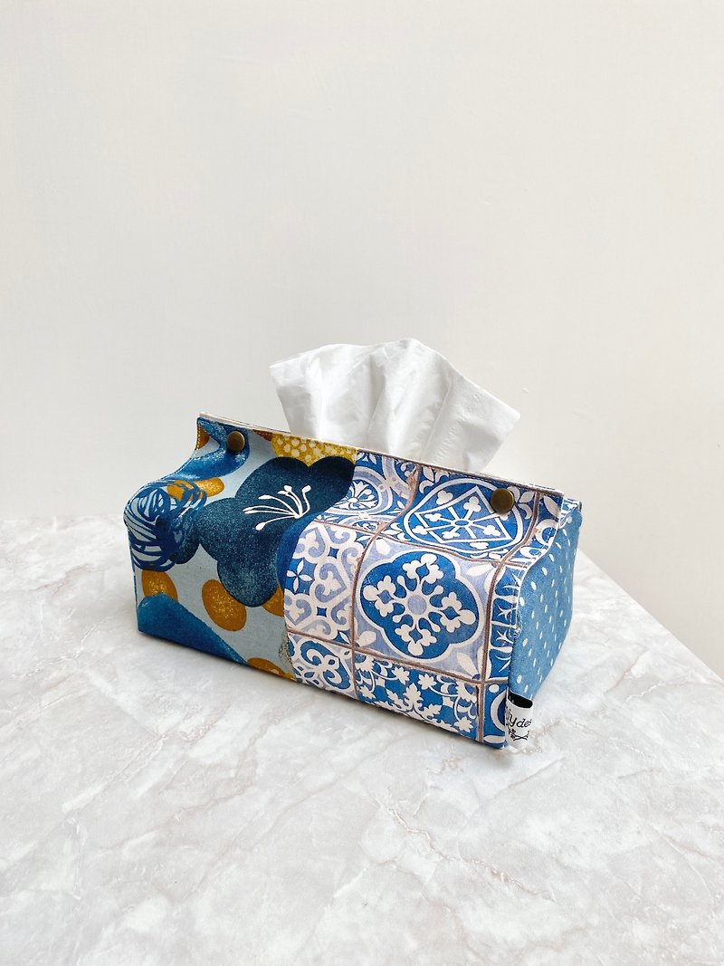 Fabric tissue box cover - กล่องทิชชู่ - ผ้าฝ้าย/ผ้าลินิน สีน้ำเงิน