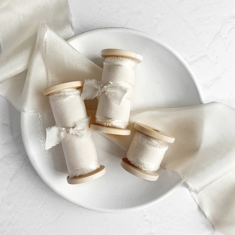 Ivory Silk Ribbon / Hand Dyed Silk ribbon on Wood Spool - 包裝材料/包裝紙 - 絲．絹 白色