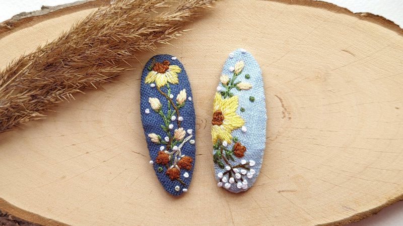 刺繡髮夾花朵嬰兒髮夾藍色嬰兒夾女孩禮物 - 嬰兒手鍊/飾品 - 其他材質 藍色