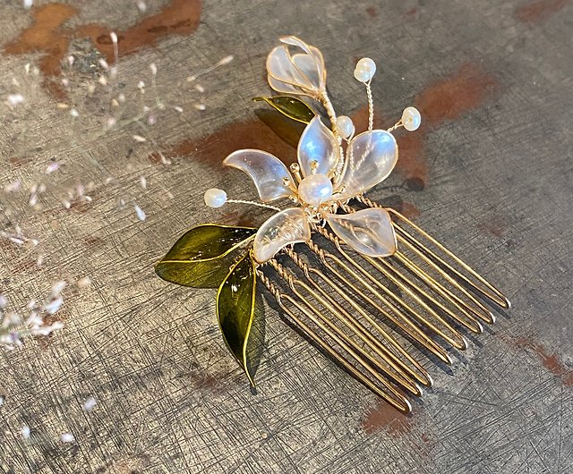 Clear-Handmade resin hair comb jewelry hair accessories gift - Shop  autumnrays Hair Accessories - Pinkoi