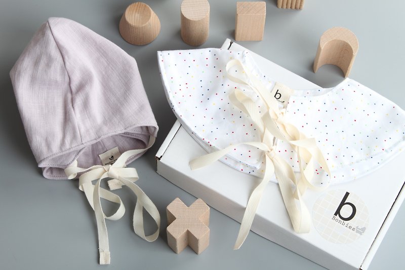 寶寶禮品盒 手工小帽子 圓點嬰兒口水肩 嬰兒衣領圍兜衣領 - 滿月禮物 - 棉．麻 