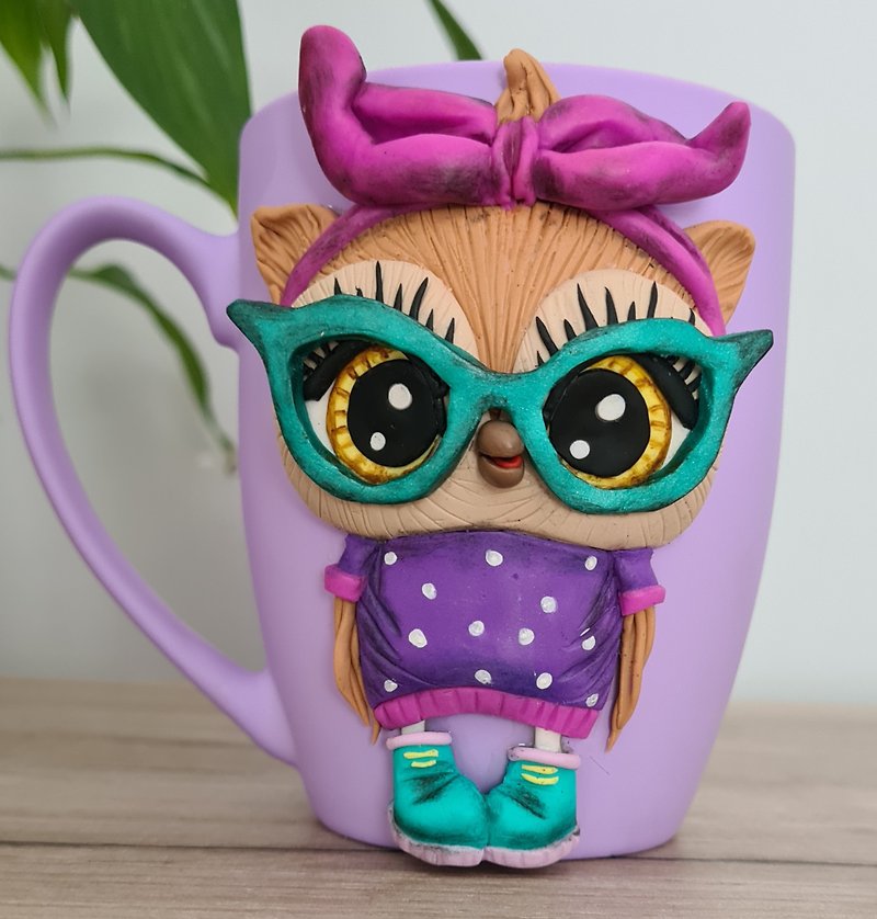 ดินเหนียว แก้วมัค/แก้วกาแฟ สีม่วง - Girl Owl On a Mug Handmade Polymer Clay